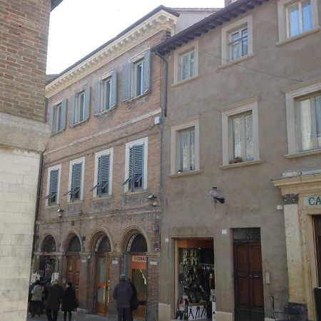 San Francesco Bedrooms Urbino Bagian luar foto