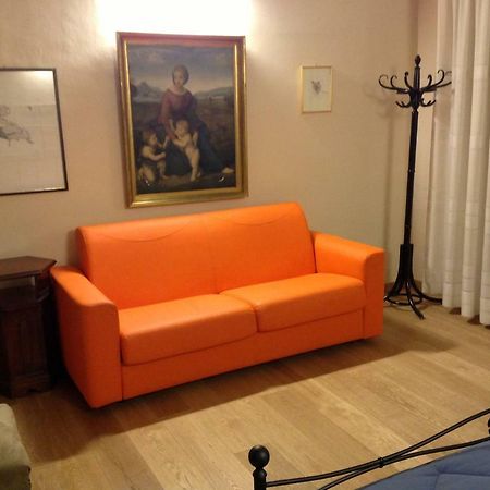 San Francesco Bedrooms Urbino Bagian luar foto