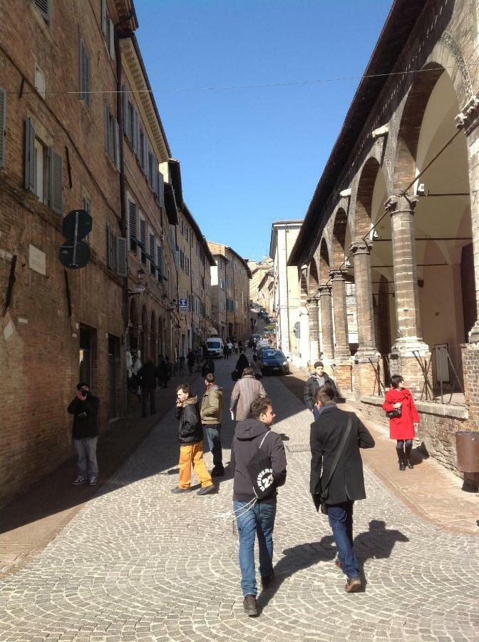 San Francesco Bedrooms Urbino Bagian luar foto