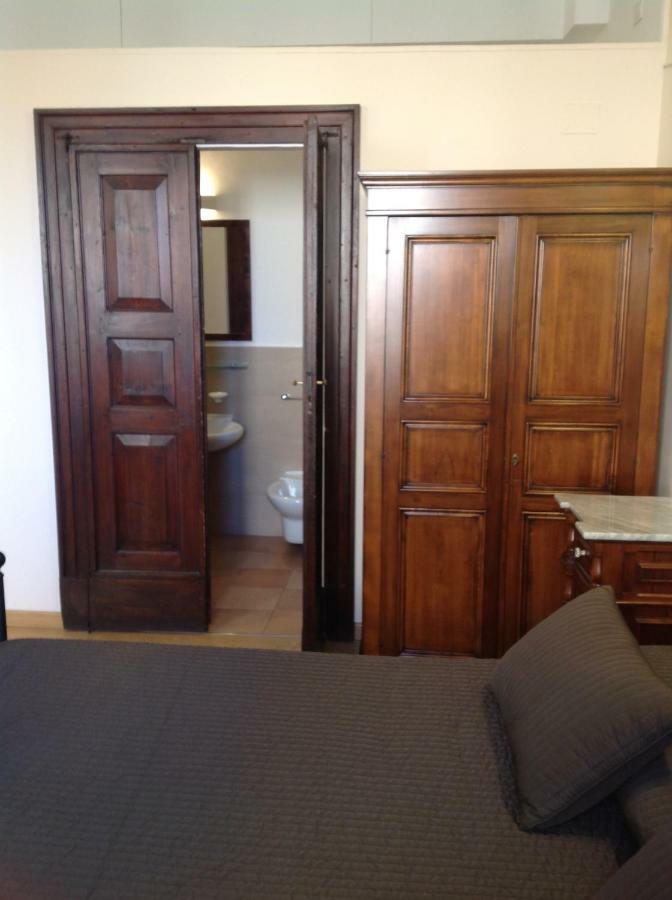 San Francesco Bedrooms Urbino Bagian luar foto